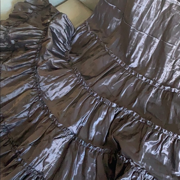 NEW skirt from show room - Picture 3 of 7